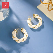 Load image into Gallery viewer, Romantic White Flower Earrings - The World's Shop