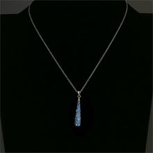 Load image into Gallery viewer, Fluorescent stone necklace - The World&#39;s Shop
